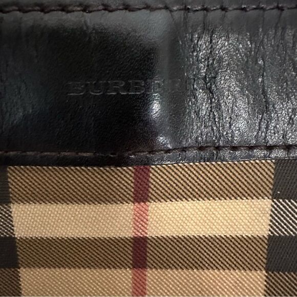 Burberry Check Coated Canvas Medium PVC
Shoulder Bag - Picture 4 of 14